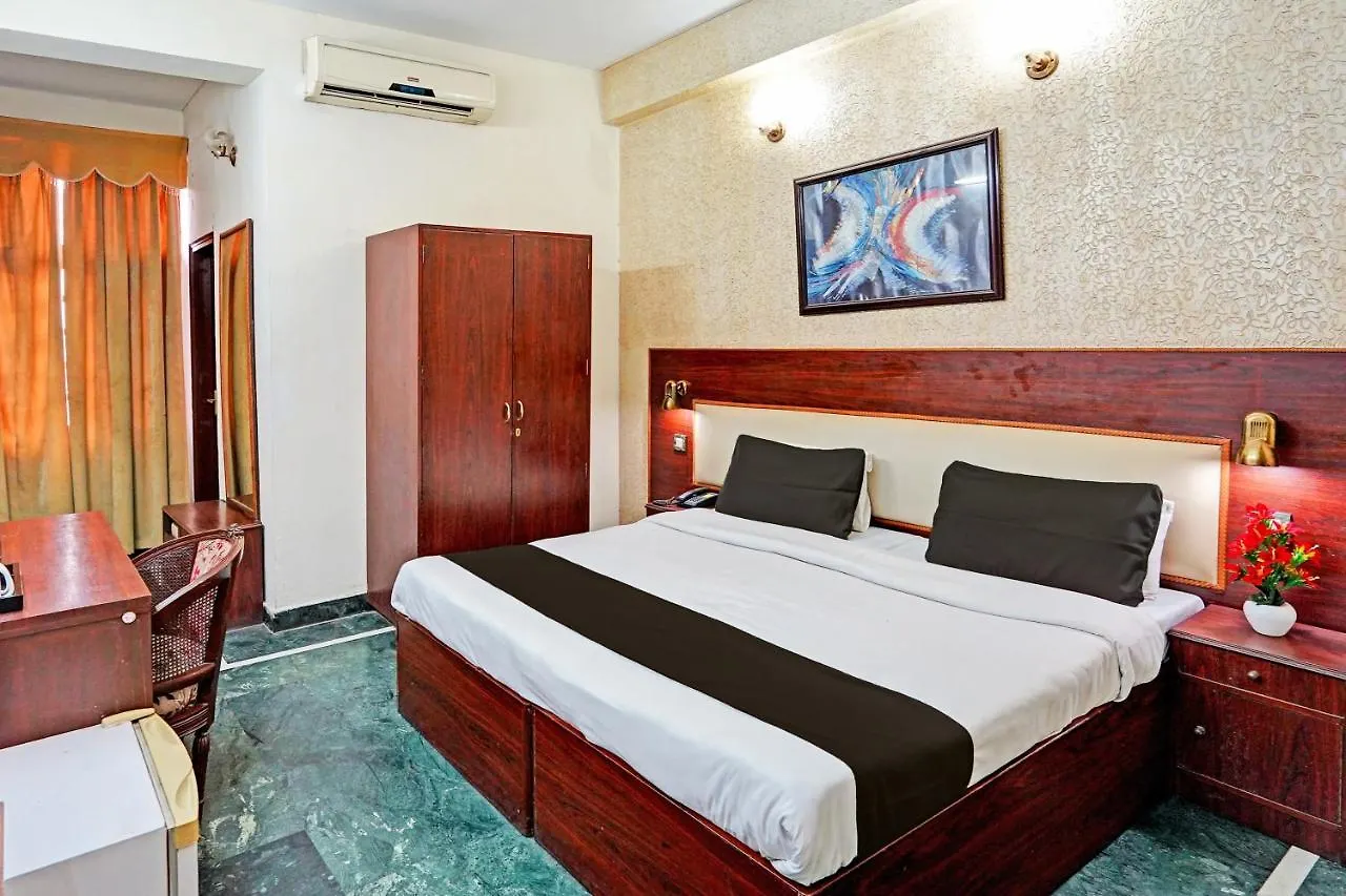 Hotel O Primero Near Aravali Biodiversity Park Gurgaon
